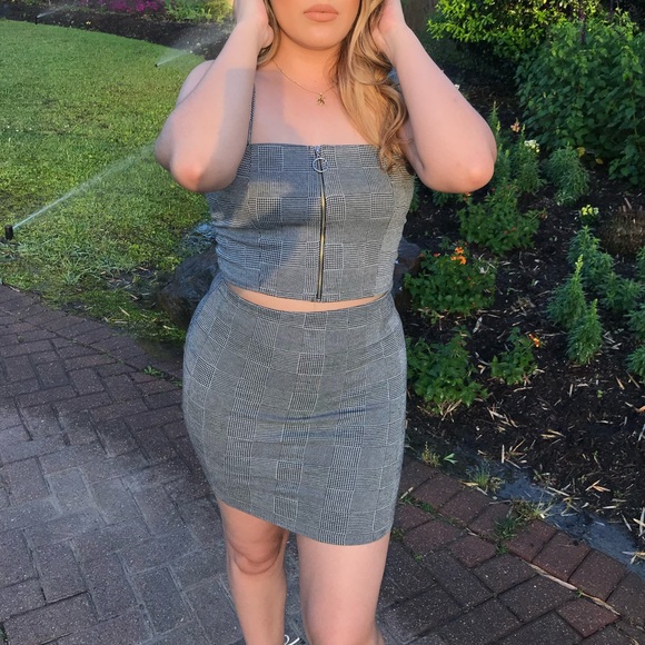 Dresses & Skirts - Skirt two piece set- Gray